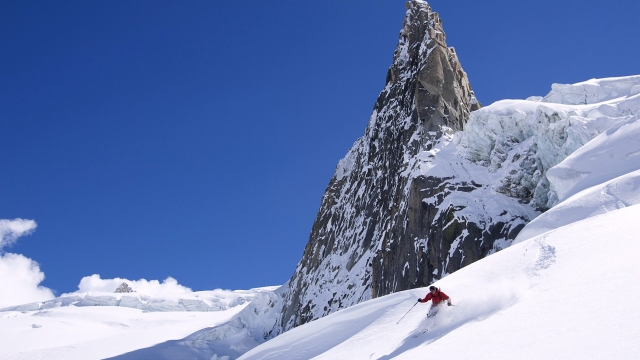 米乐M6：乒乓球台底部灯